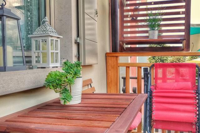 Antica Casa Alboletta - Appartamento Frida Kahlo Riva del Garda Luaran gambar